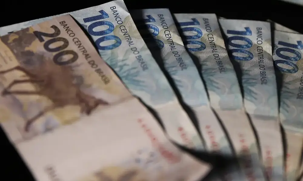 Déficit corrente de US$ 6,036 bi em março supera expectativa