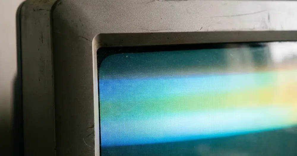 detalhe do canto de painel de televisão com degradê de cor