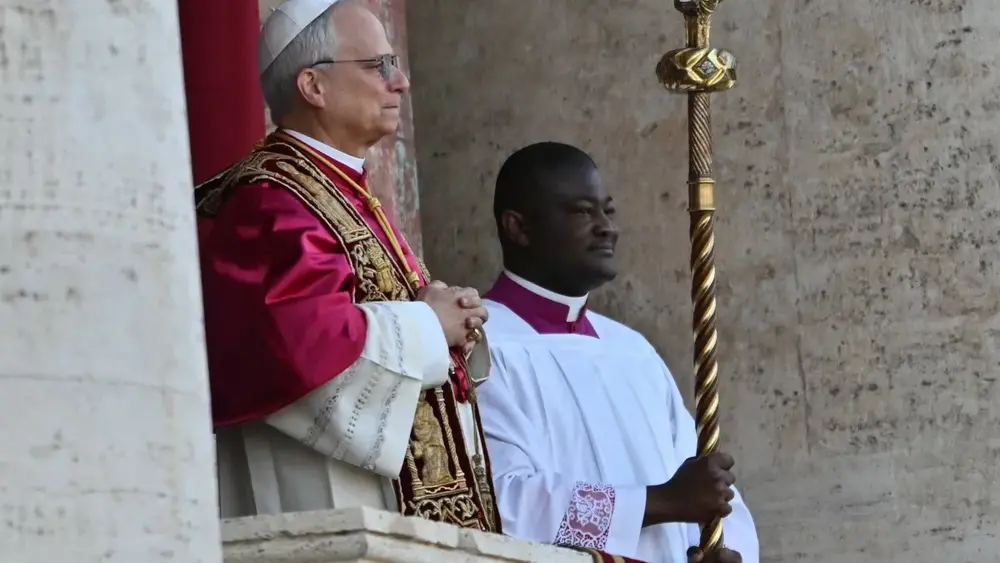 Papa promete mudanças na Igreja após reunião com vítimas de abusos