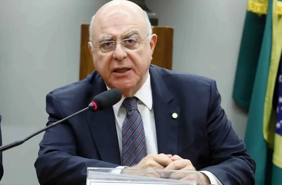 Relator retira análise prévia do Conselho de minerais críticos