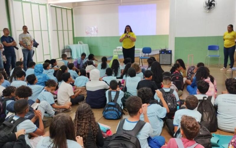 Governo inicia vacinação de 27 milhões em escolas