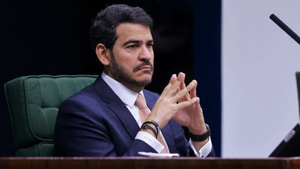 Messias cobra ética no STF e terá placar apertado no Senado