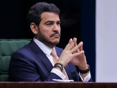 Messias cobra ética no STF e terá placar apertado no Senado
