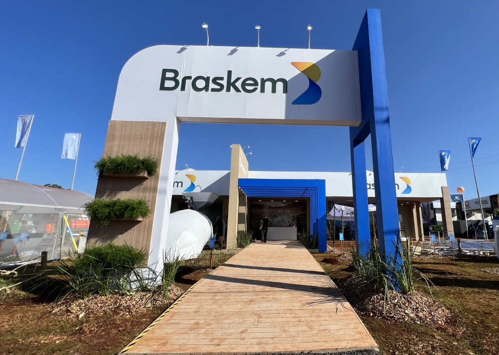 Petrobras renuncia à preferência e firma acordo com Shine