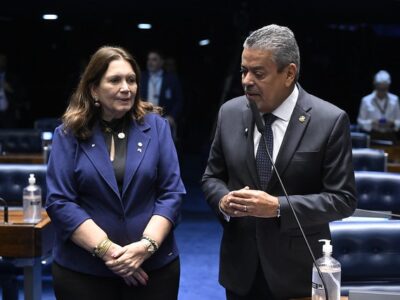 Bia Kicis protagoniza sessão no Senado por projeto de dor crônica