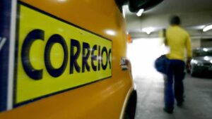 Durigan prevê prejuízo de R$ 10 bi dos Correios em 2026