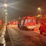 Fiat Punto pega fogo no Eixão Sul e interdita três faixas