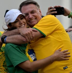 Michelle Bolsonaro: Não sei se terei quem cuide de mim assim