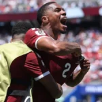 Catar arranca empate heroico nos acréscimos e conquista 1º ponto em Copas