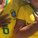Família com seis dedos torce pelo hexa e inspira ciência